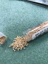 Load image into Gallery viewer, Miyuki Delica 11/0 Beiges