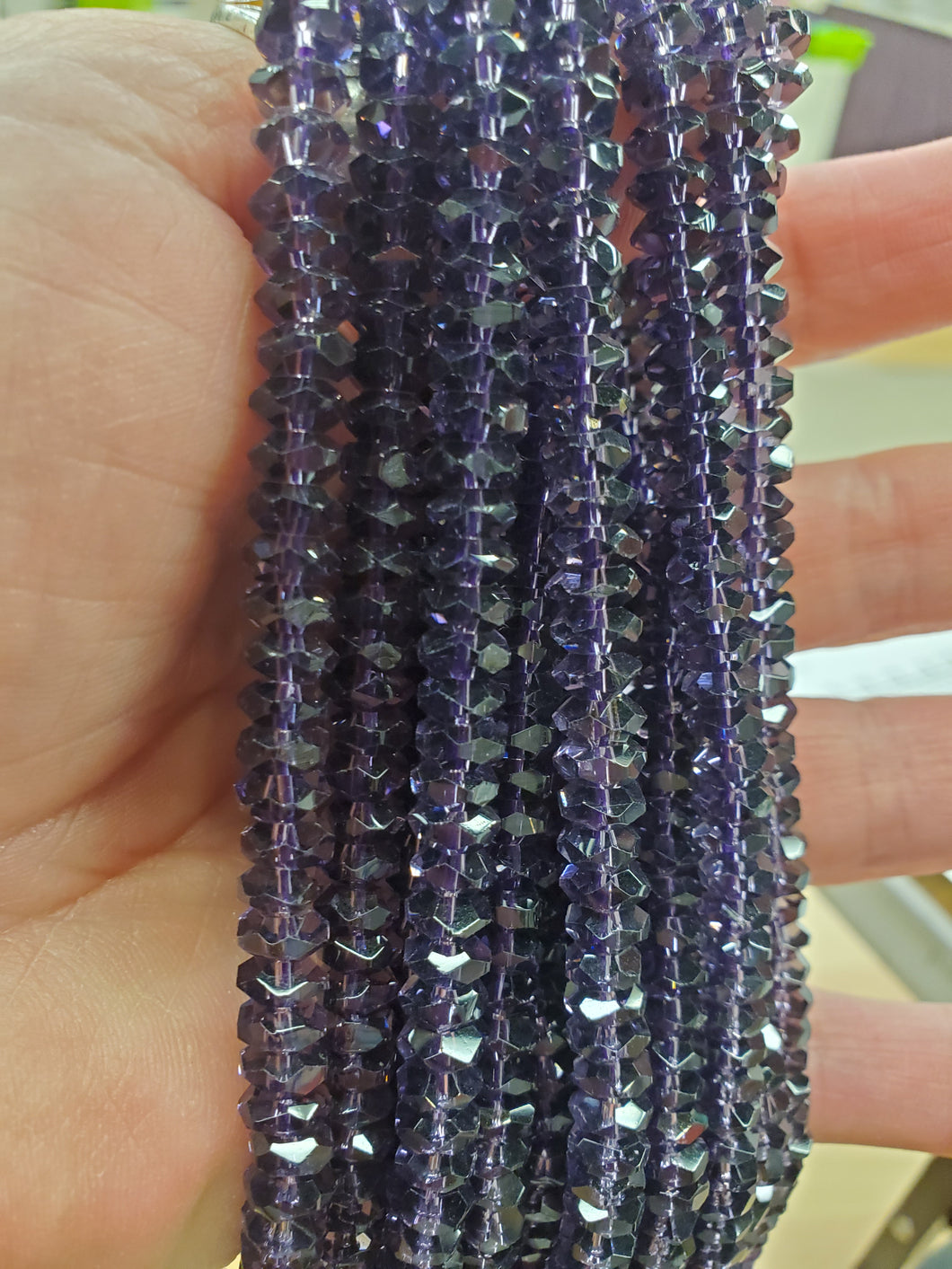 K9 GLASS FACETED RONDELLE