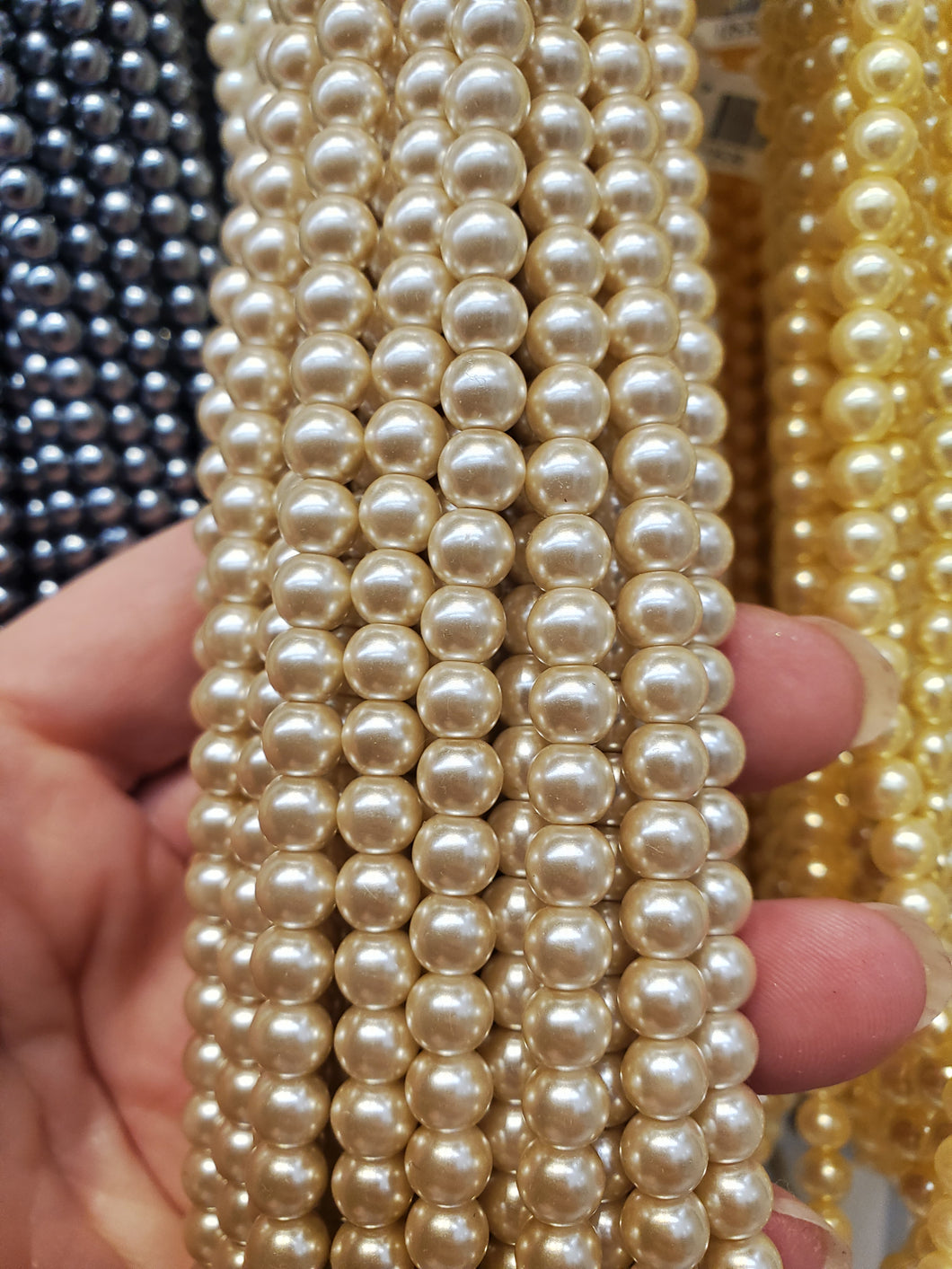 GLASS PEARL 6MM