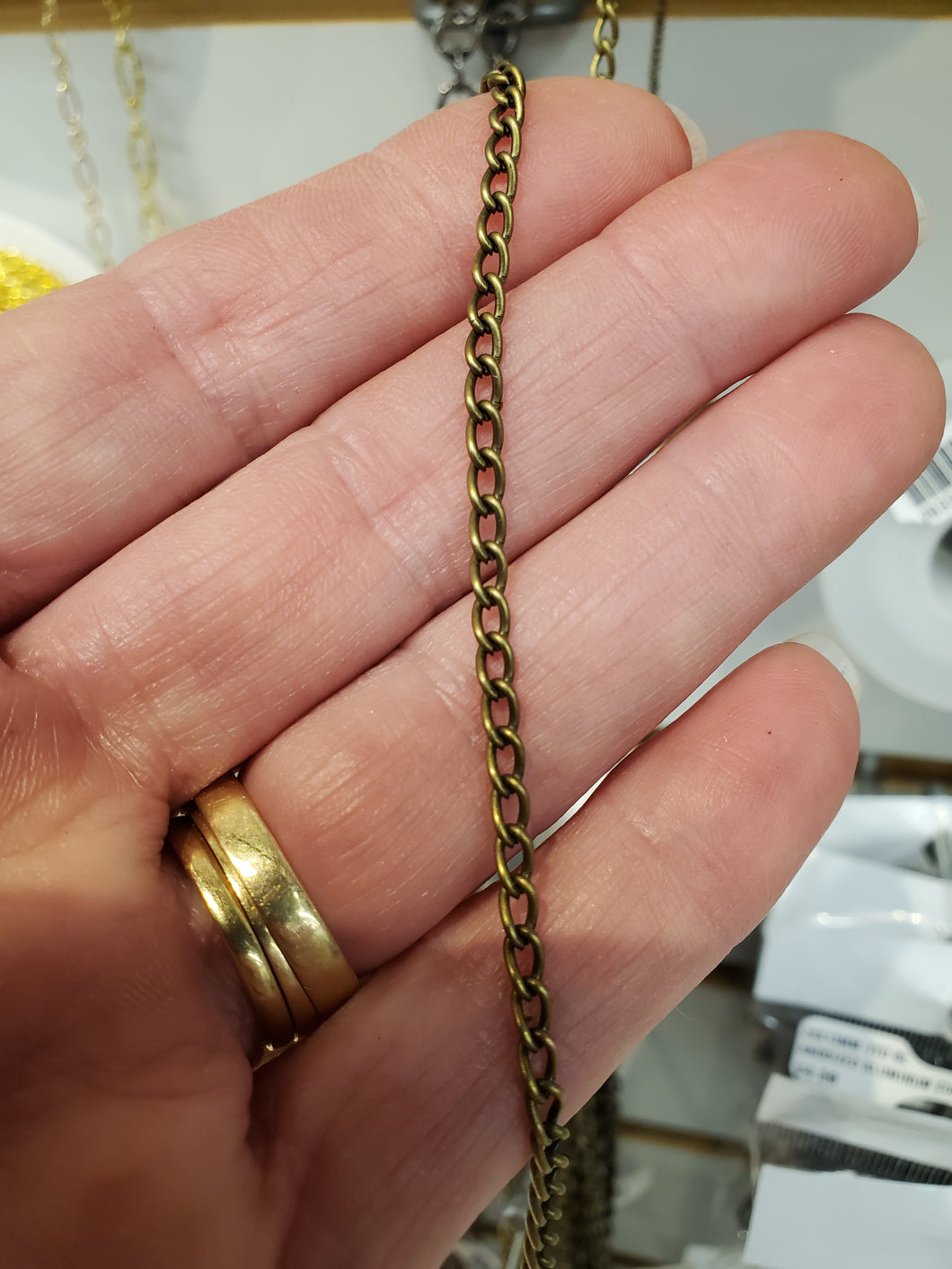IRON CURB CHAIN