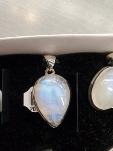 MOONSTONE PENDANT