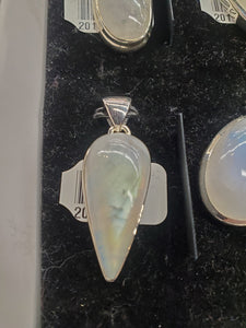 MOONSTONE PENDANT