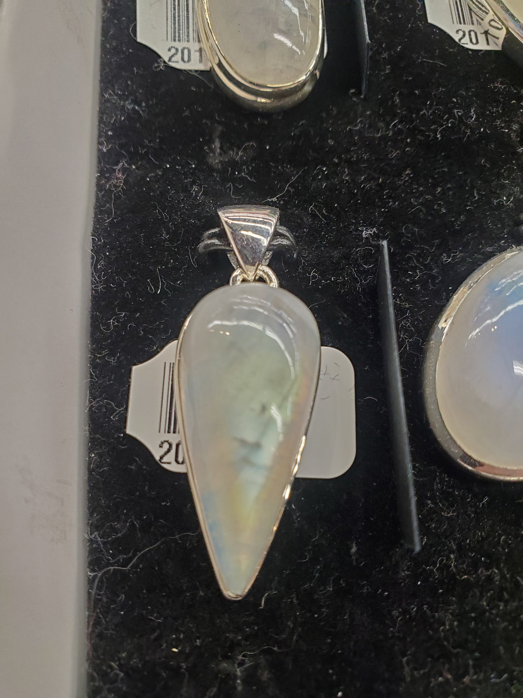 MOONSTONE PENDANT