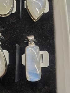 MOONSTONE PENDANT