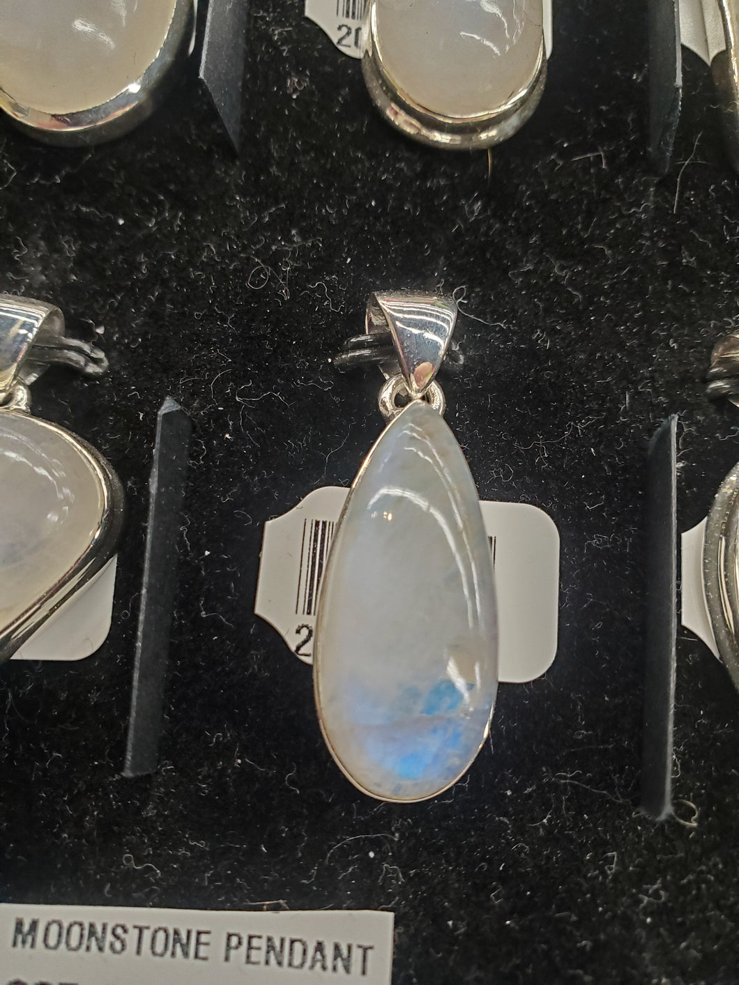 MOONSTONE PENDANT