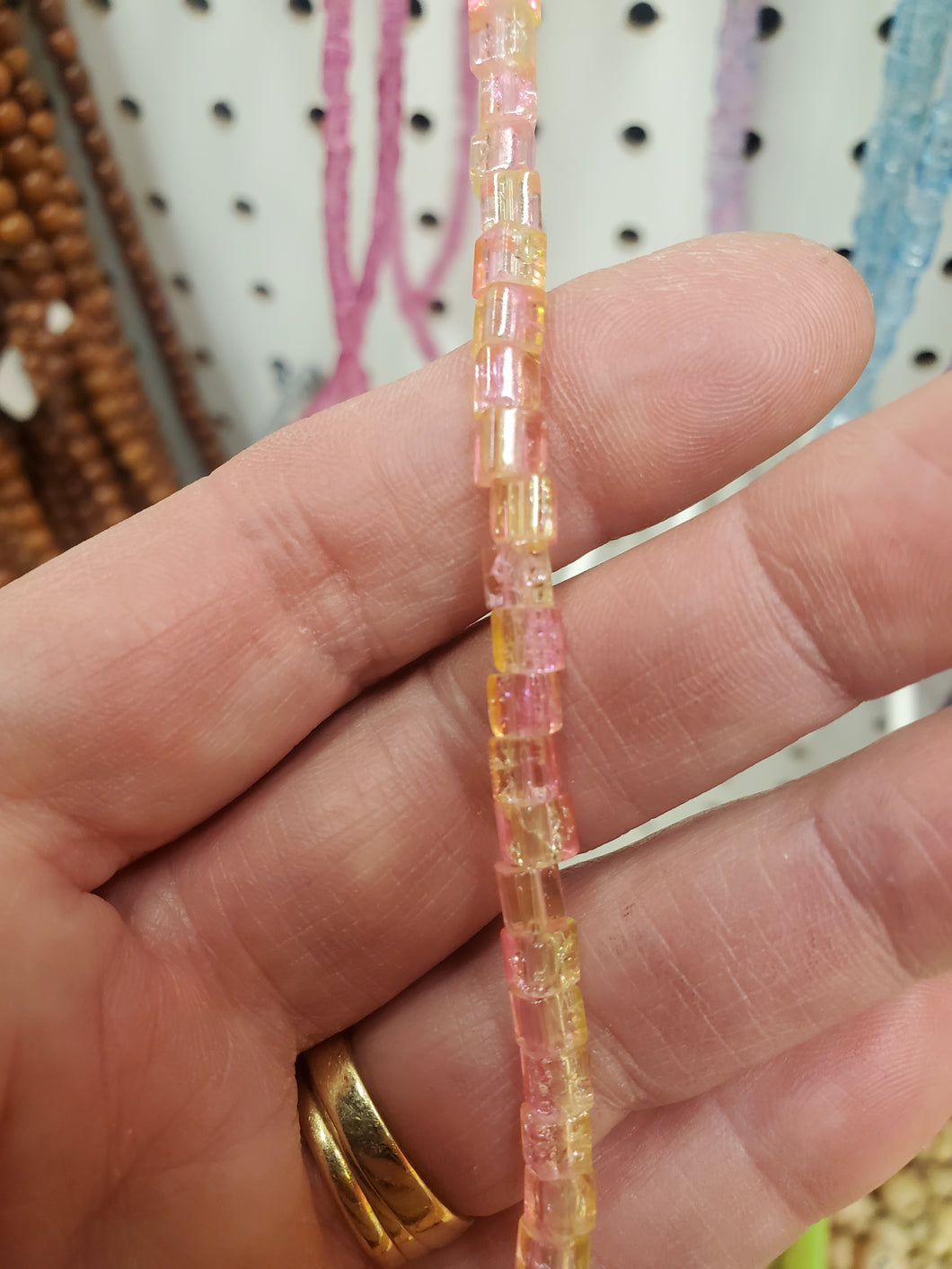 ACRYLIC BEAD 4MM