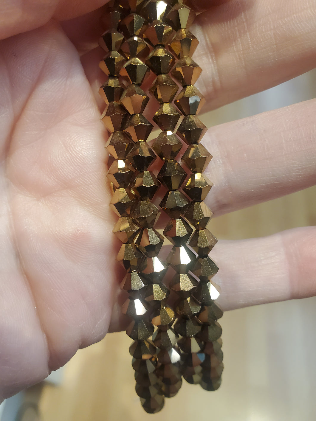 ELECTROPLATED GLASS BICONE 6MM