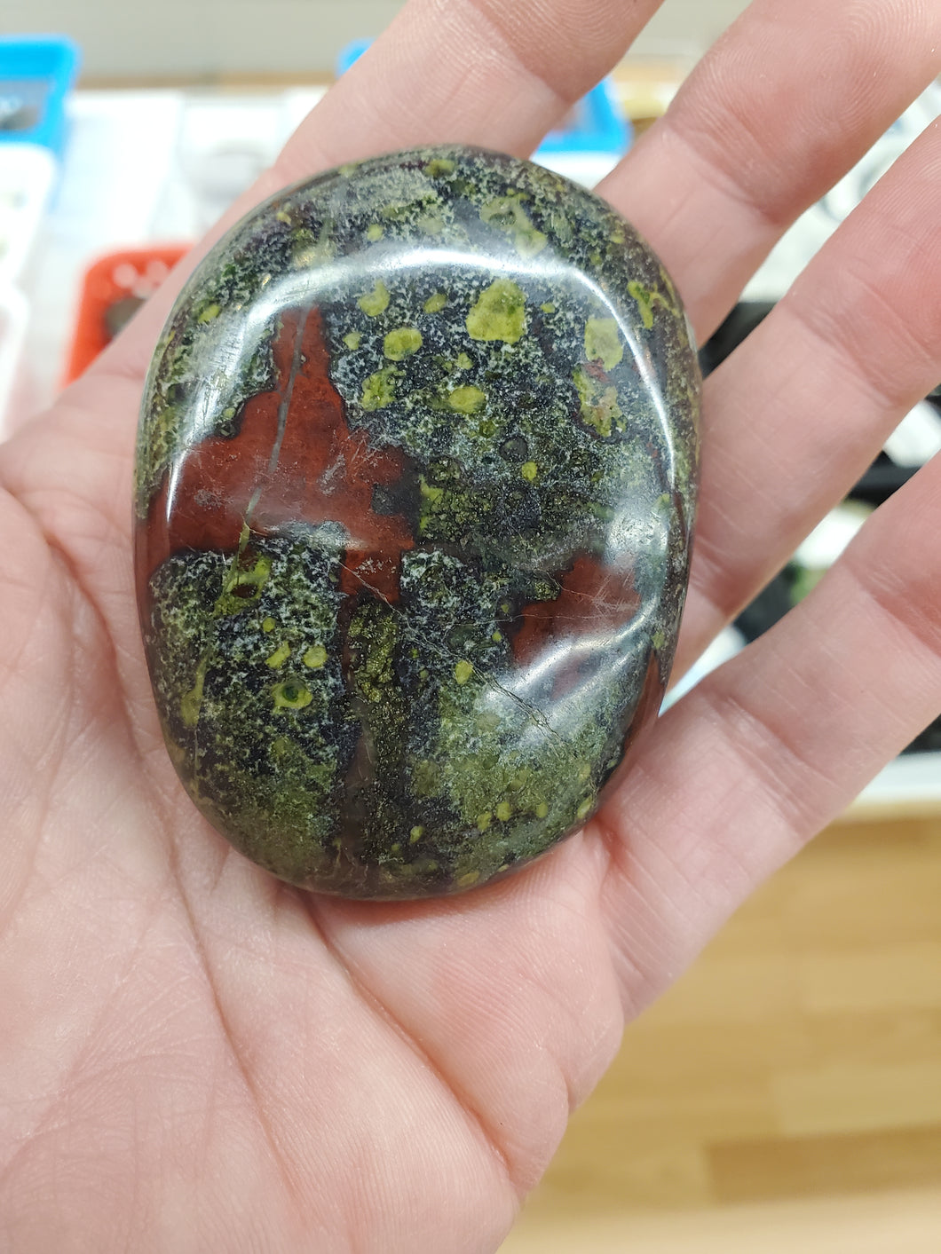 DRAGON BLOOD JASPER PALM STONE