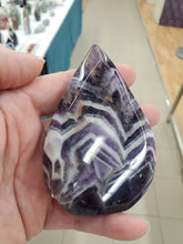 Load image into Gallery viewer, CHEVRON AMETHYST FREEFORM FLAME
