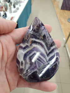 CHEVRON AMETHYST FREEFORM FLAME
