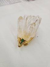 Load image into Gallery viewer, QUARTZ CLUSTER HEDGEHOG
