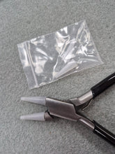 Load image into Gallery viewer, NYLON JAW PLIER ROUND NOSE
