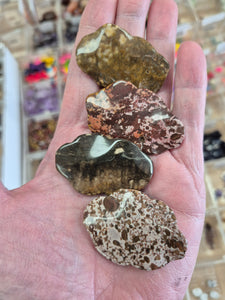 LEAF JASPER WAVY OVAL