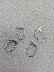 304 STAINLESS LEVERBACK EARRINGS