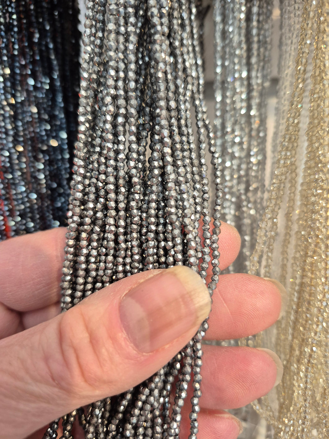 ELECTROPLATED GLASS FACETED 2MM