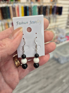 AGATE/HOWLITE EARRINGS