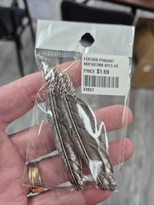 FEATHER PENDANT
