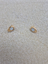 Load image into Gallery viewer, 304 STAINLESS MAGNETIC CLASP HEART
