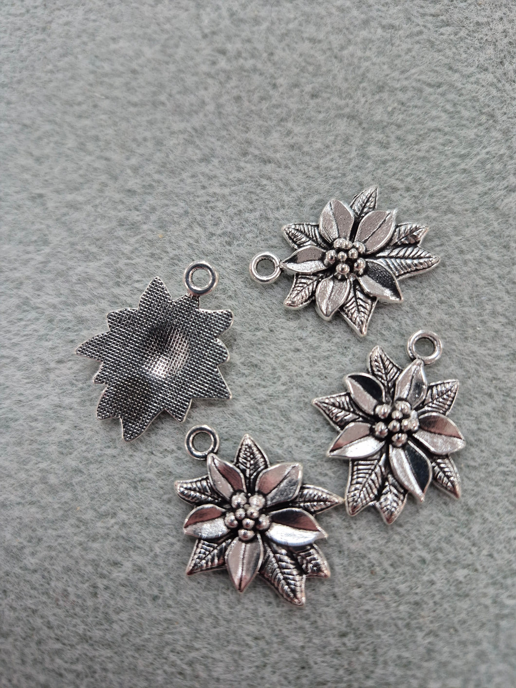POINSETTIA CHARMS
