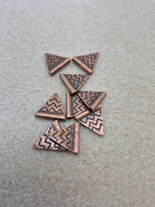 TRIANGLE BEAD