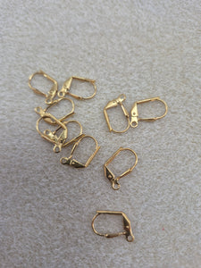 LEVERBACK EARRING HOOK