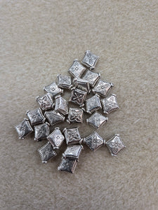 Rhombus Spacer
