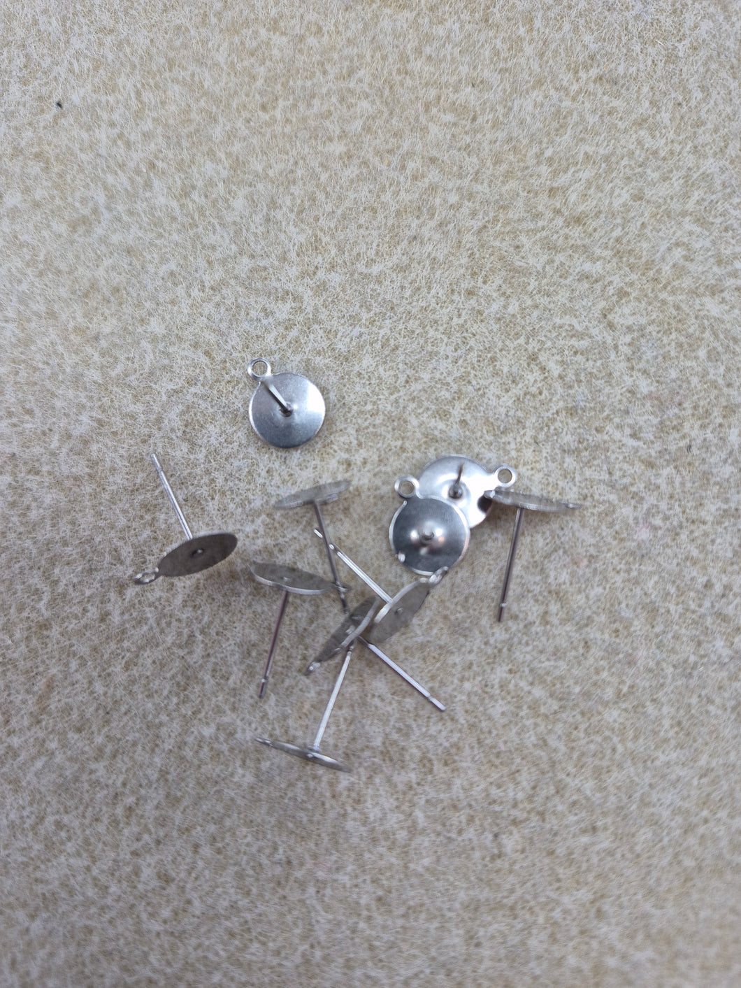 304 STAINLESS EARRING STUD