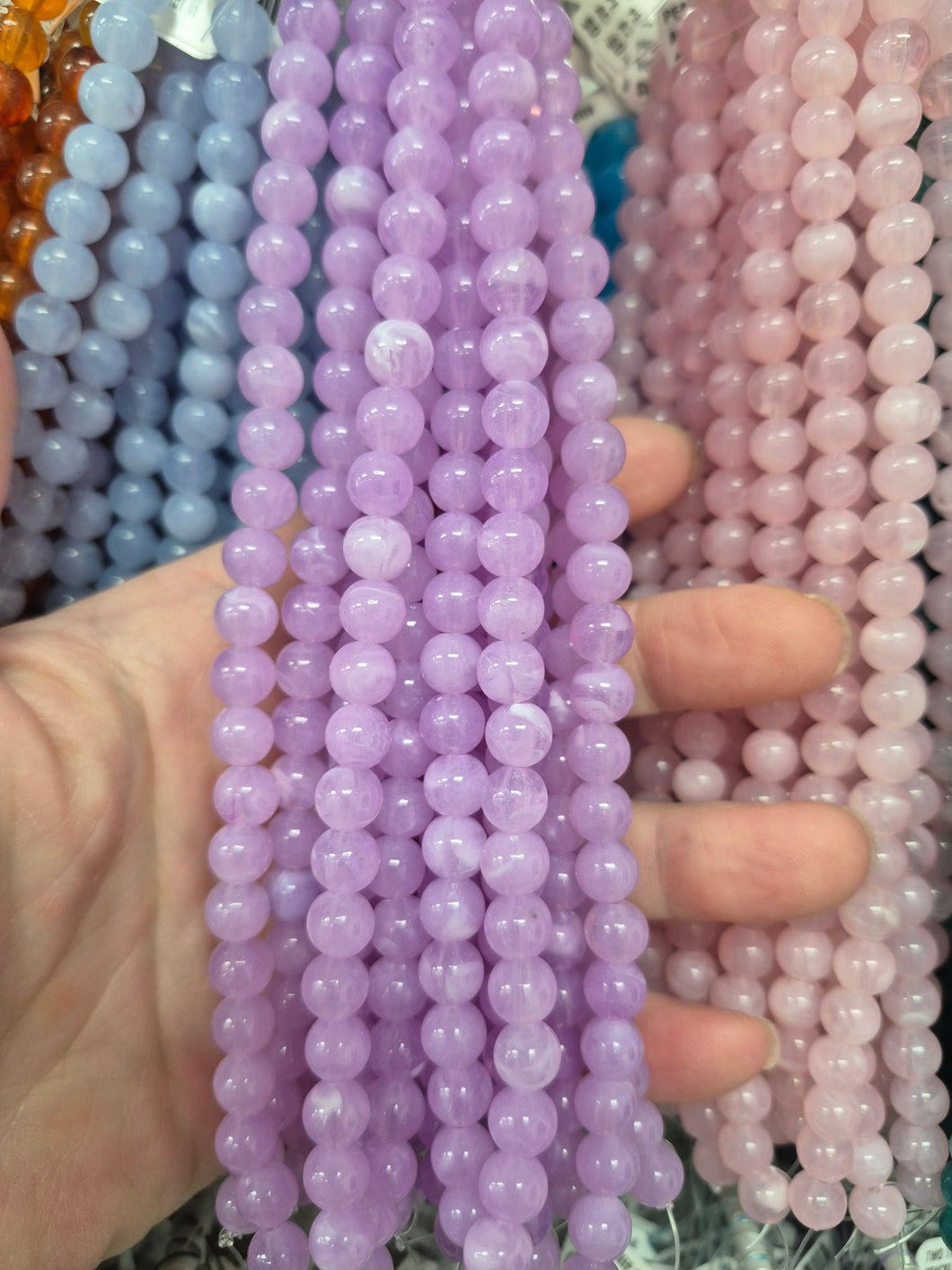 ACRYLIC BEADS 8MM