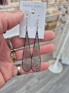 FILIGREE EARRINGS