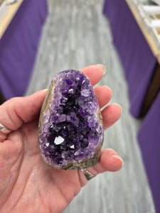 AMETHYST CUT BASE