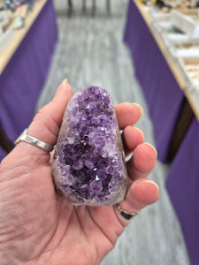 AMETHYST CUT BASE