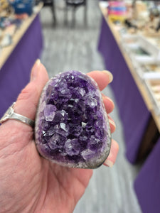 AMETHYST CUT BASE