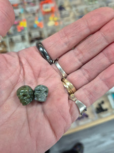 MOSS AGATE SKULL