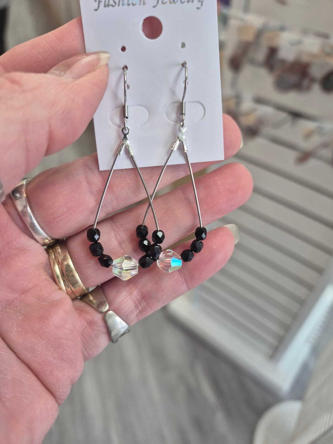 GLASS CRYSTAL EARRINGS