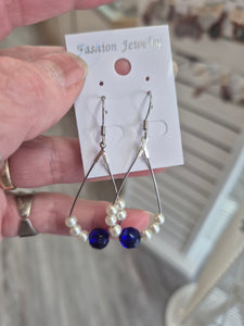 GLASS CRYSTAL EARRINGS
