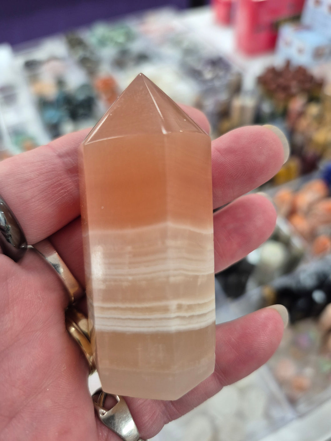 HONEY CALCITE POINT