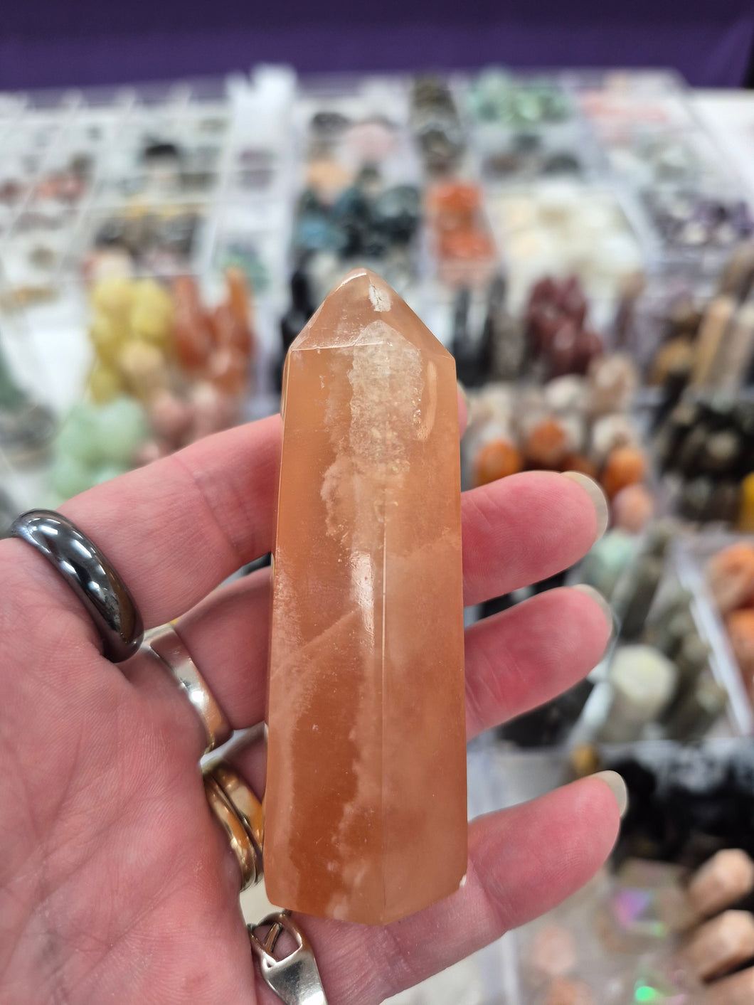 HONEY CALCITE POINT