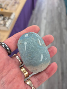 TROLLEITE PALM STONE