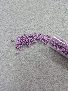 CZECH SEED BEAD 10/0