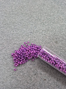 CZECH SEED BEAD 10/0
