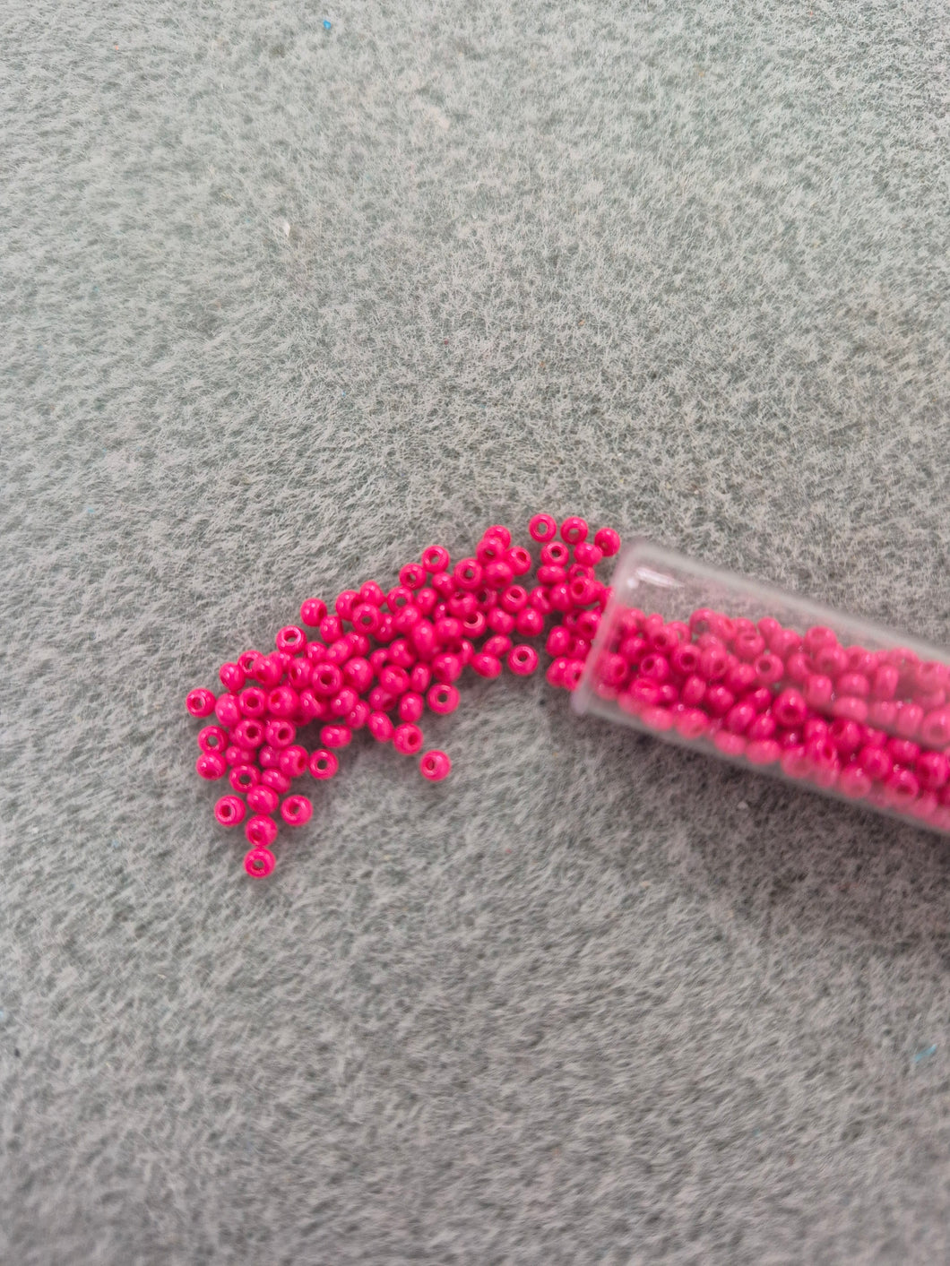 CZECH SEED BEAD 10/0