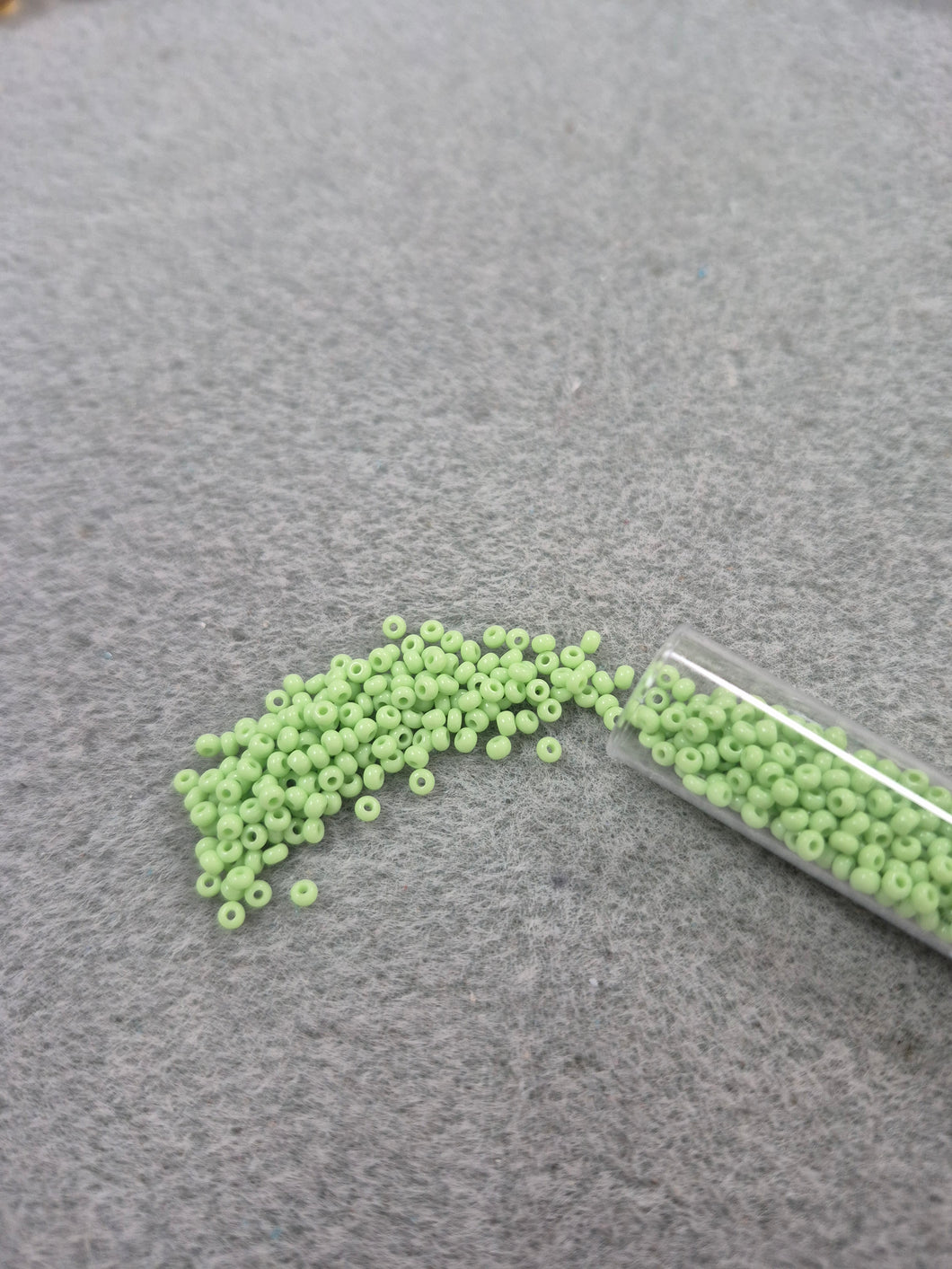 CZ SEED BEAD 10/0