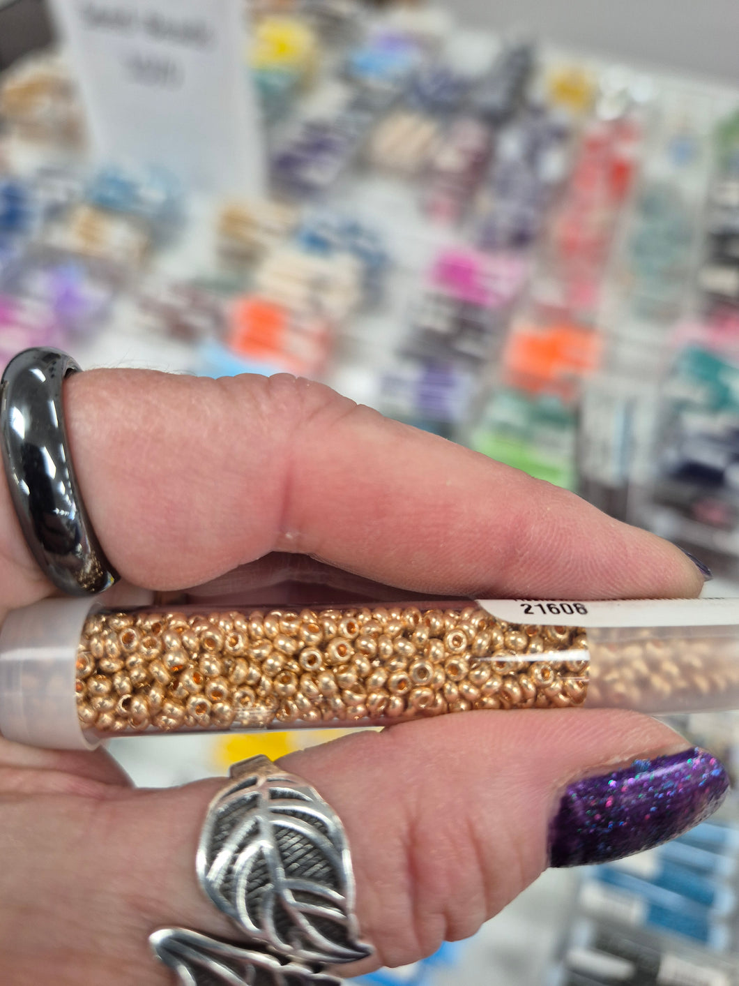 CZECH SEED BEAD 10/0