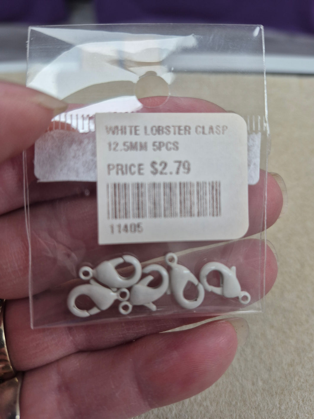 WHITE LOBSTER CLASP