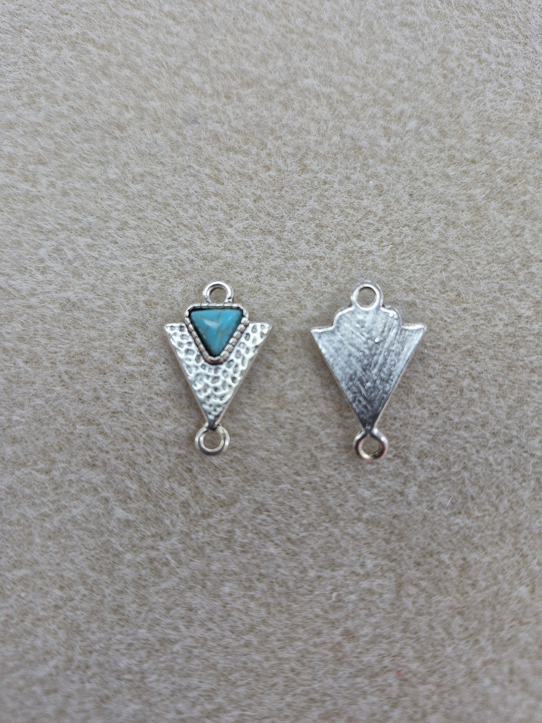 TRIANGLE LINK