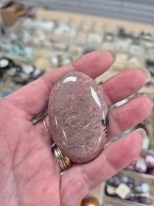RHODONITE PALM STONE