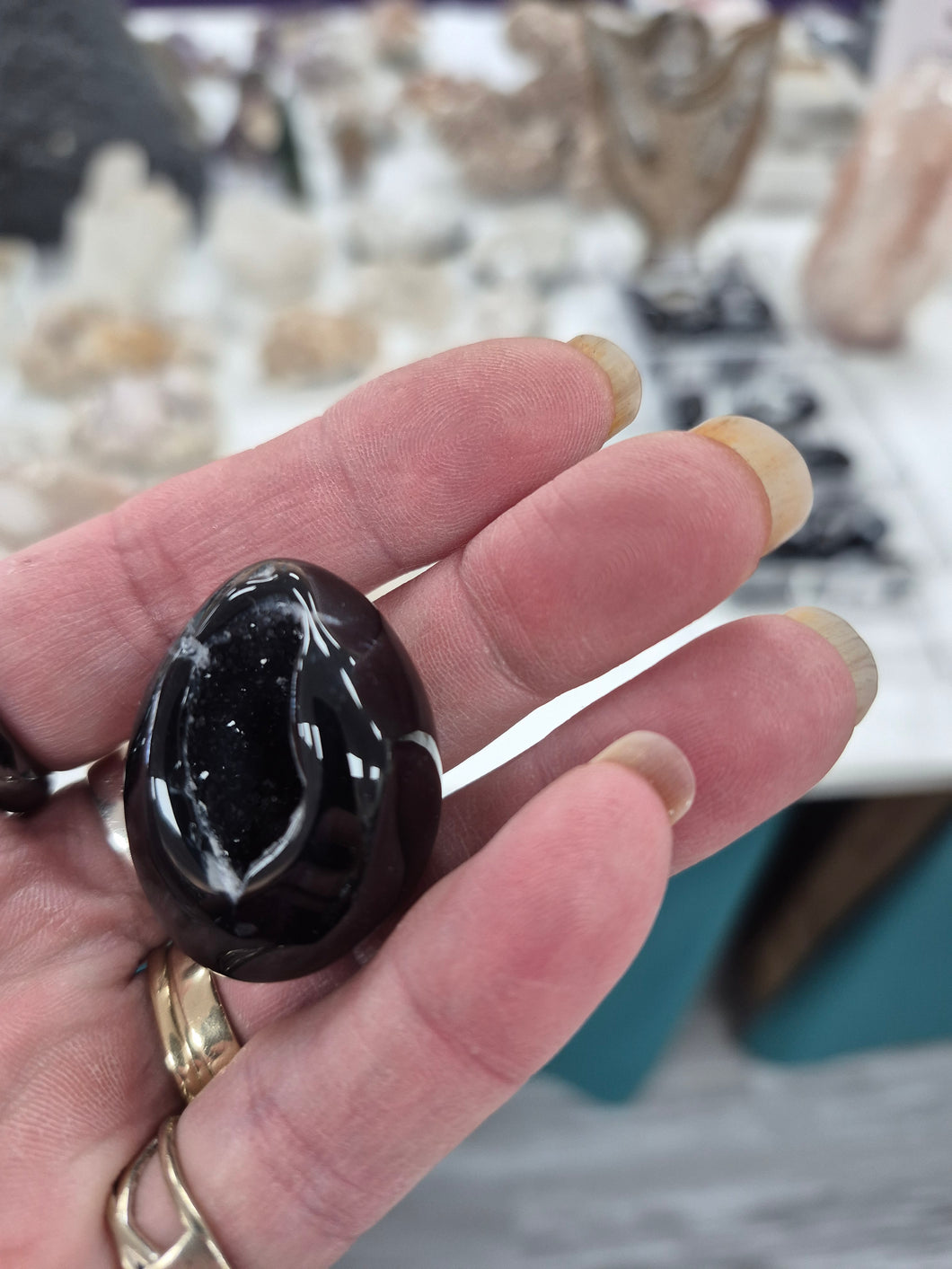 BLACK AGATE DRUZY EGG