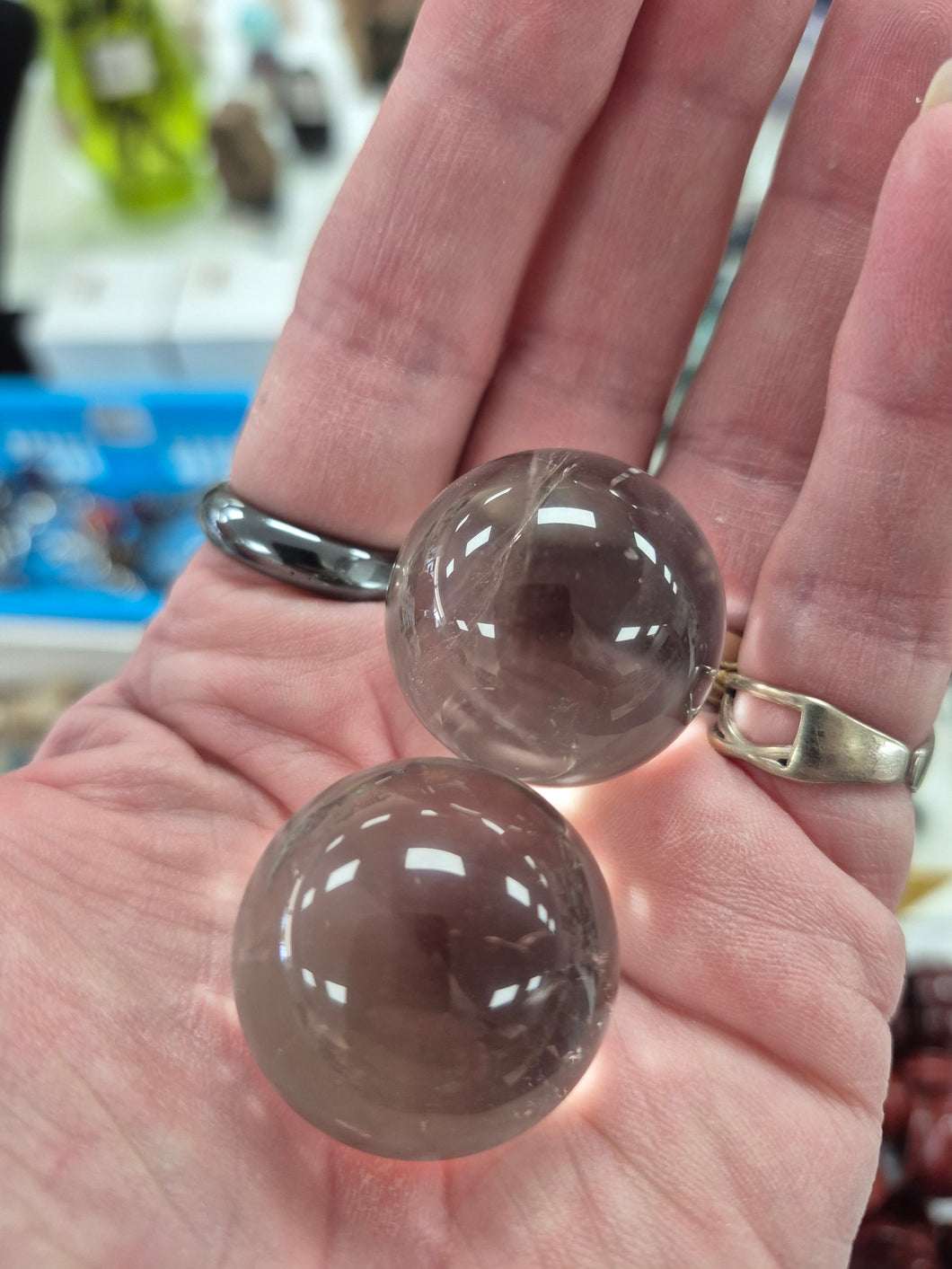 CLEAR QUARTZ SPHERE