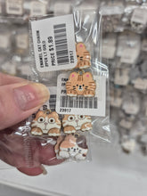 Load image into Gallery viewer, ENAMEL CAT CHARM 2PCS LT GOLD
