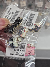 Load image into Gallery viewer, ENAMEL CAT CHARM 2PCS LT GOLD

